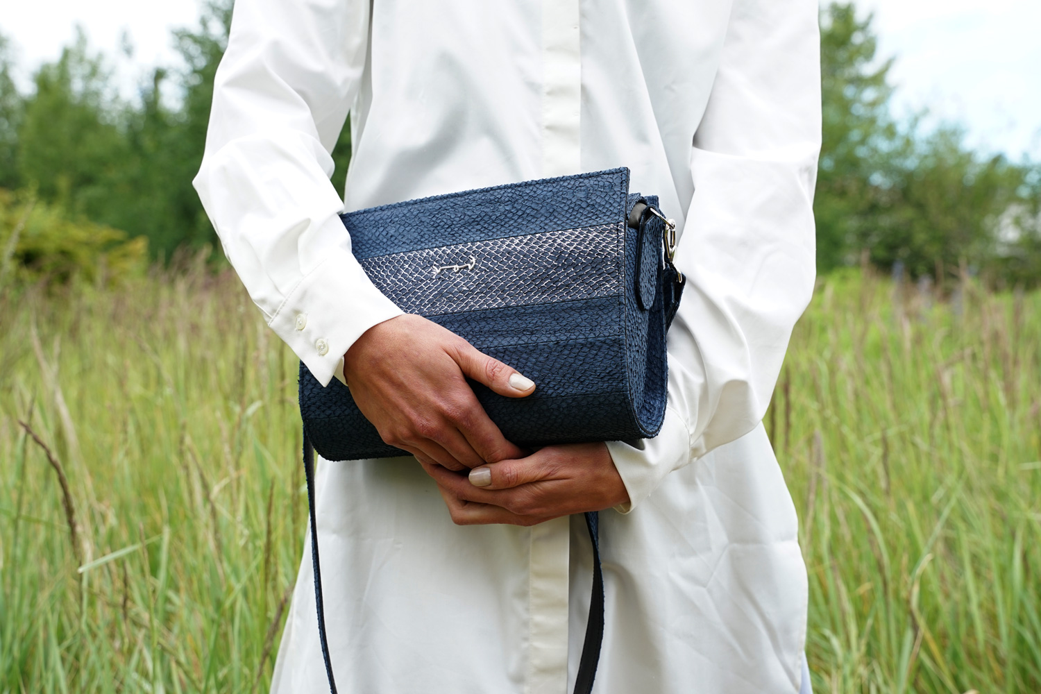 tagestasche_lachsleder_island_rothoell_craftmanship_madeingermany Handtasche aus isländischem Lachsleder Craftmanship made in Germany