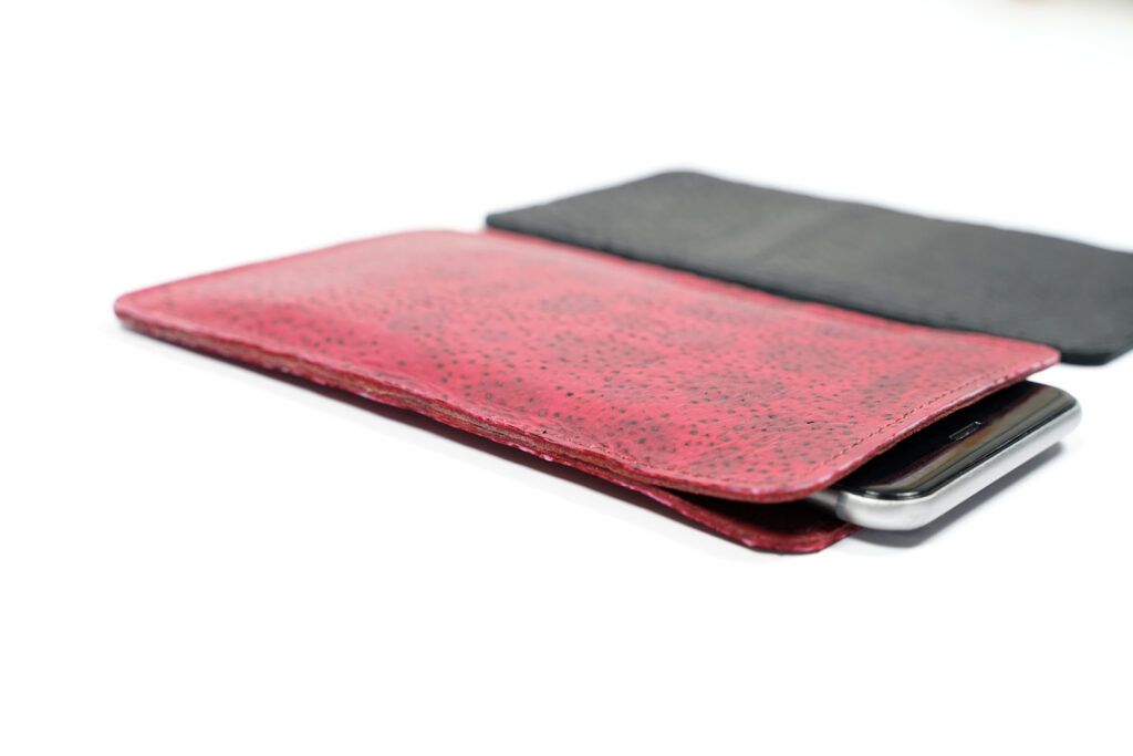Kögur_Smartphonecase_Lachsleder_Fischleder Kögur Smartphonecase Lachsleder Fischleder